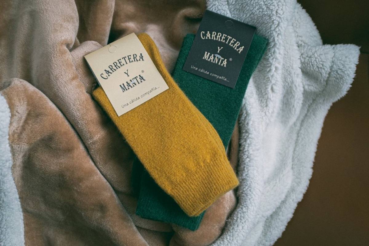 Custom packaging band on socks