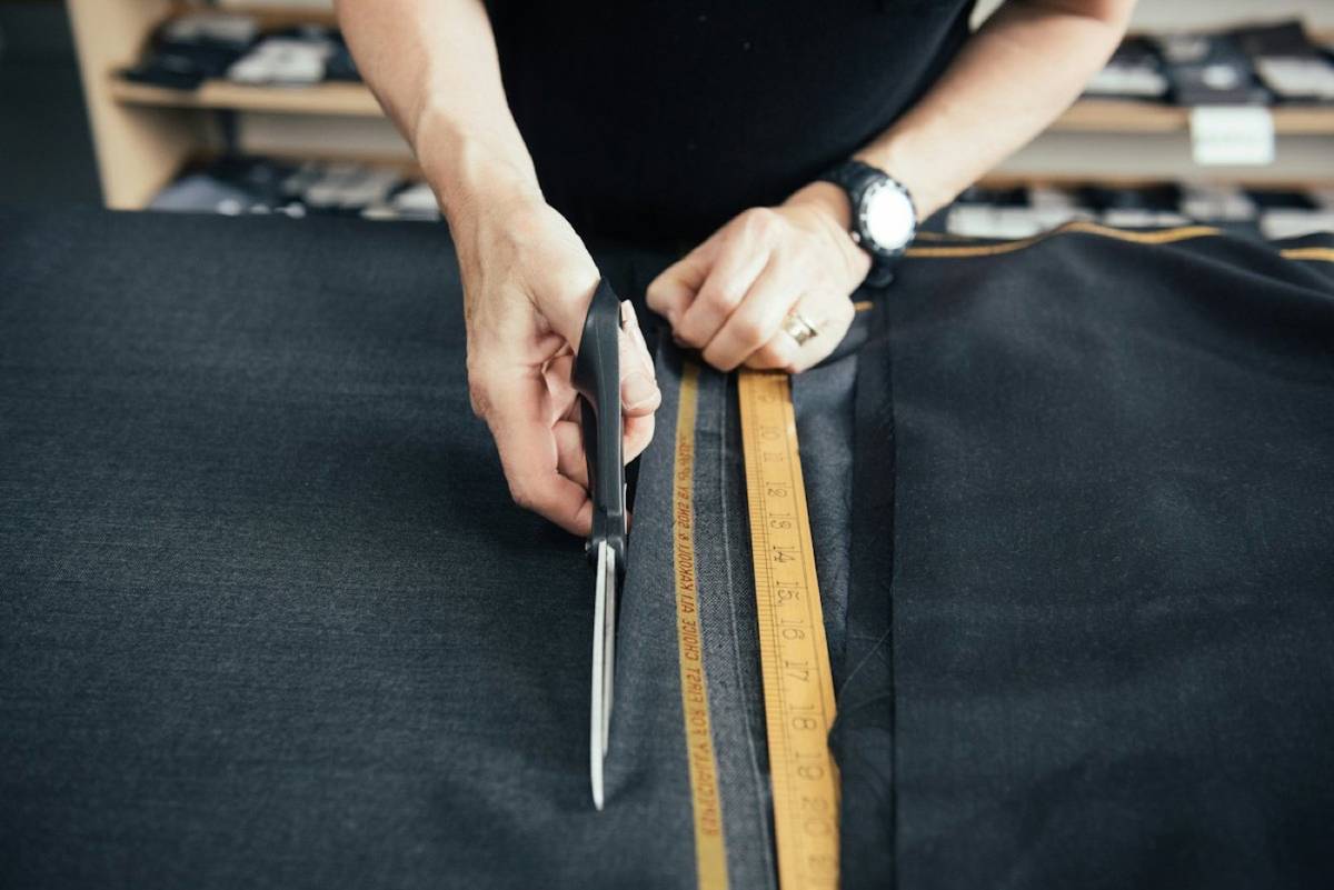 Cutting fabric with tailor's scissors