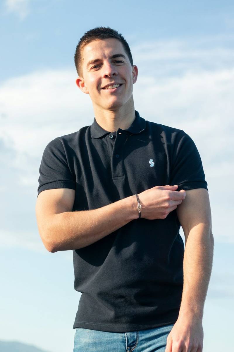 Polos